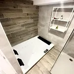 Lejlighed L'evasion - Baignoire Luminotherapie - Climatise *