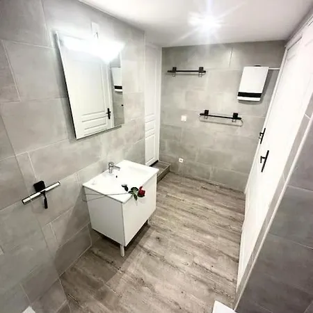L'evasion - Climatise - Jardin - - Jacuzzi Apartment *